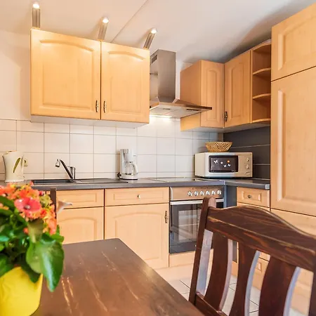 Haus Jasmund * بينز